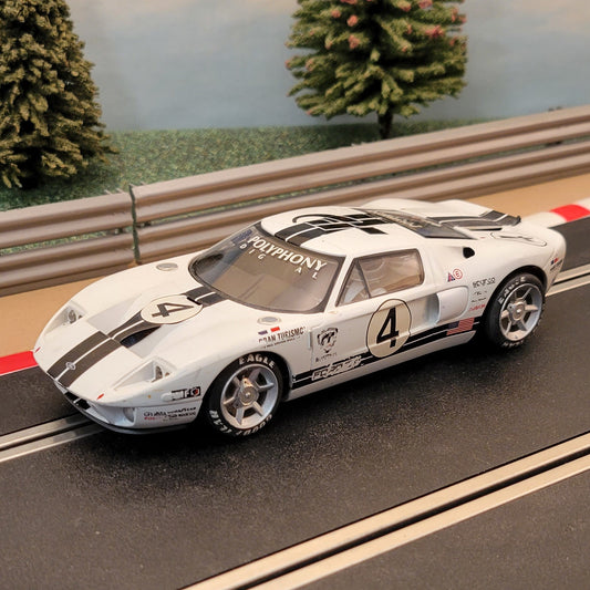Coche Digital Scalextric 1:32 - C2995 Ford GT Blanco #4 *LUCES* #MS