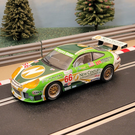 Coche Digital Scalextric 1:32 - C2665D Porsche 911 GT3R #66 Century LUCES #M
