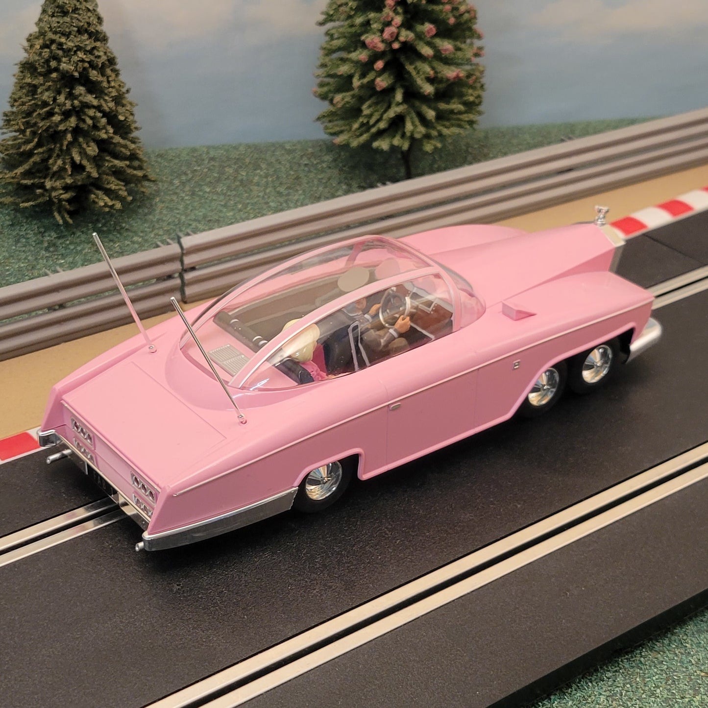 Scalextric 1:32 Car - C4479 Thunderbirds FAB-1 *LIGHTS*