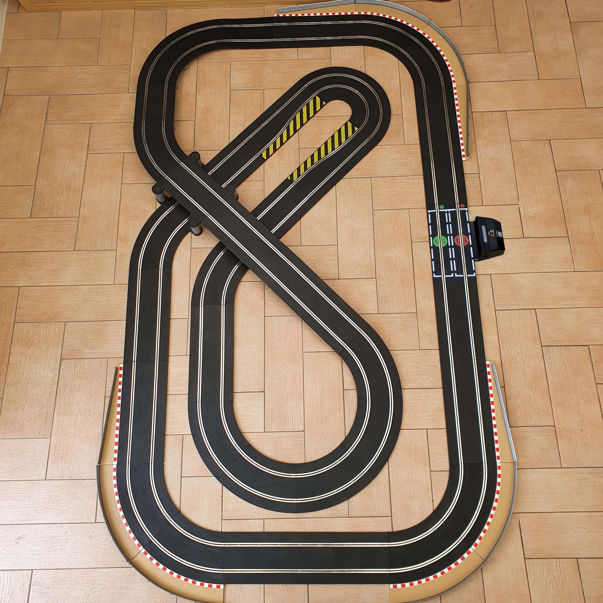 Scalextric Sport 1:32 Track Set Layout With Bridge ARC Air AS6