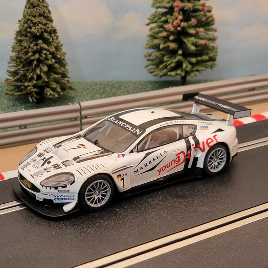 Scalextric 1:32 Car - C3293 Aston Martin DBR9 #7 *LIGHTS* #MW