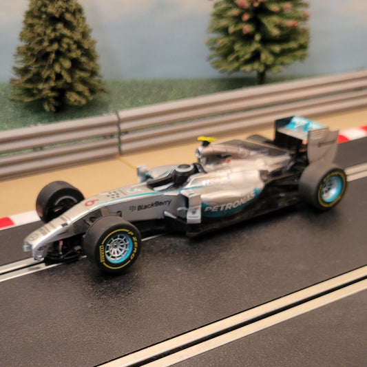 Coche Scalextric 1:32 - F1 Petronas AMG Lewis Hamilton #44 #E