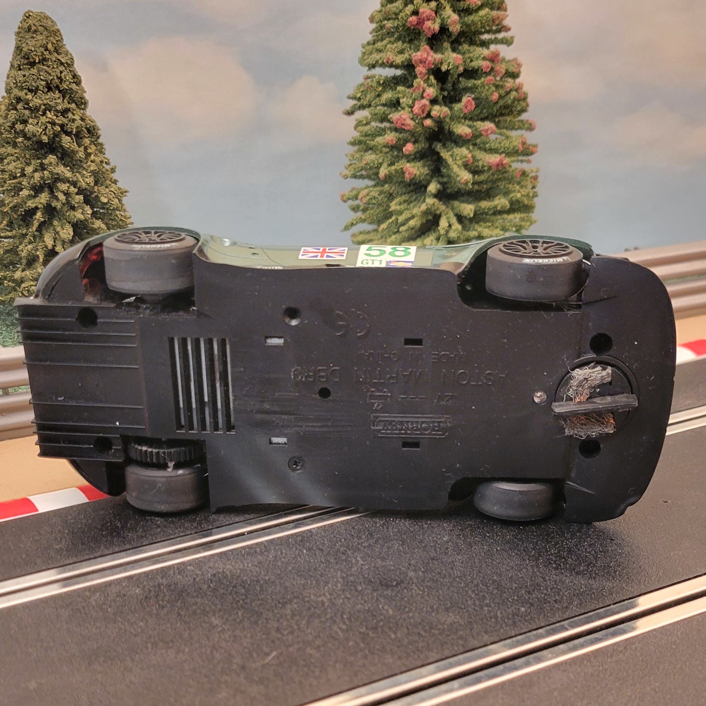 Scalextric 1:32 Digital Car - C2758D Aston Martin DBR9 #58 *LIGHTS* #J