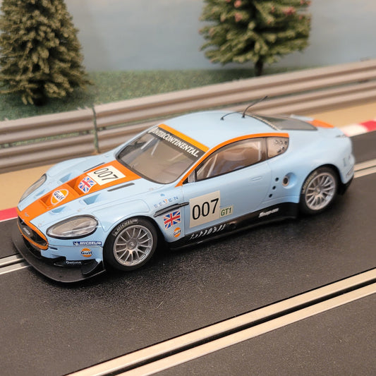 Coche Scalextric 1:32 - C2960 Aston Martin DBR9 Gulf #007 *LUCES* #WS