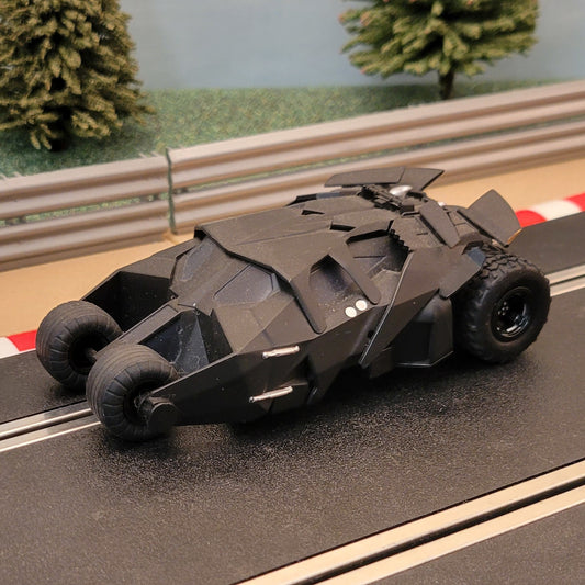 Coche Scalextric C2635 apto para pista 1:32 - Batman Batmobile Tumbler #Q