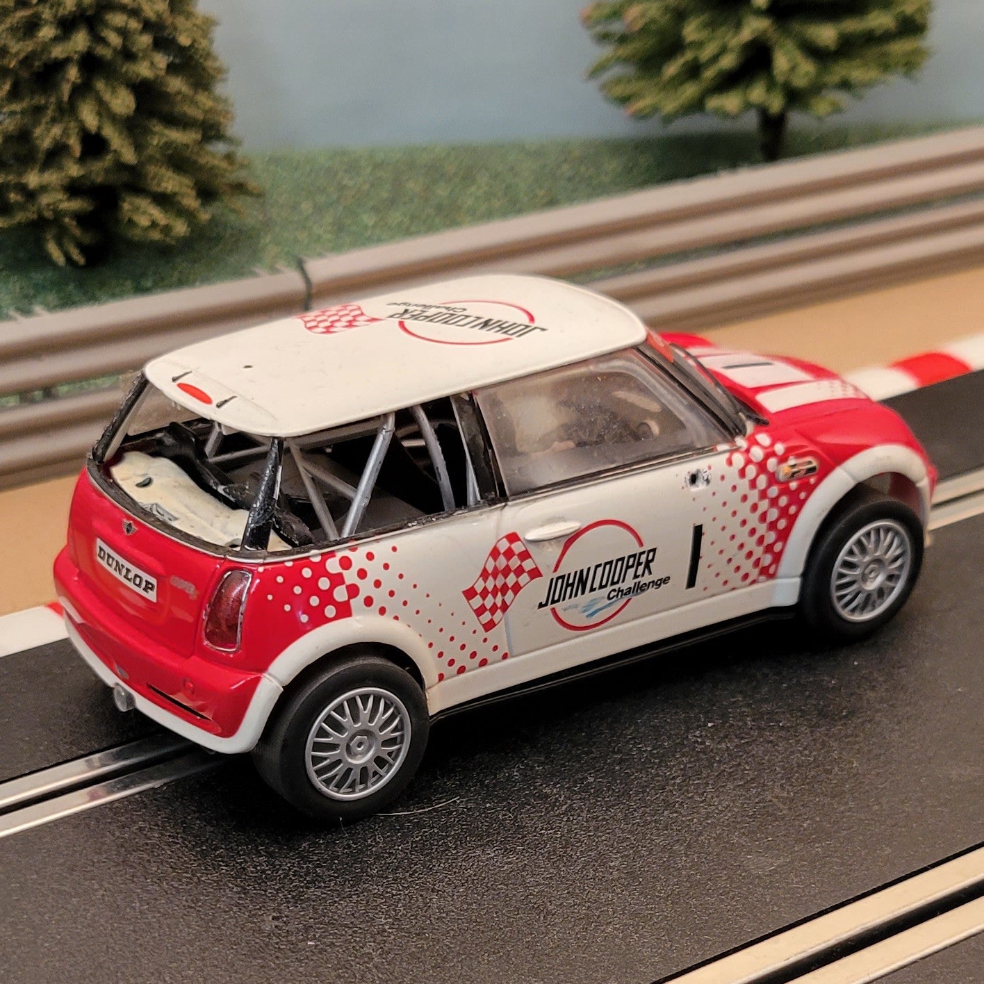 Scalextric 1:32 Car - BMW Mini "John Cooper Challenge" #1 #Q