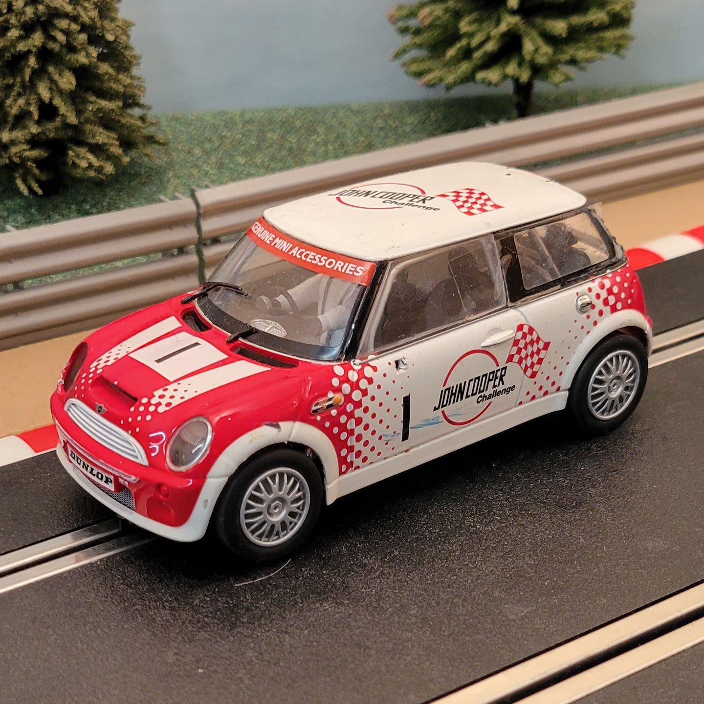 Scalextric 1:32 Car - BMW Mini "John Cooper Challenge" #1 #Q