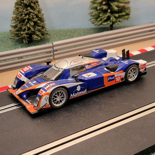 Scalextric 1:32 Car - C3292 Peugeot 908 HDI FAP Le Mans #10 *LIGHTS* #S