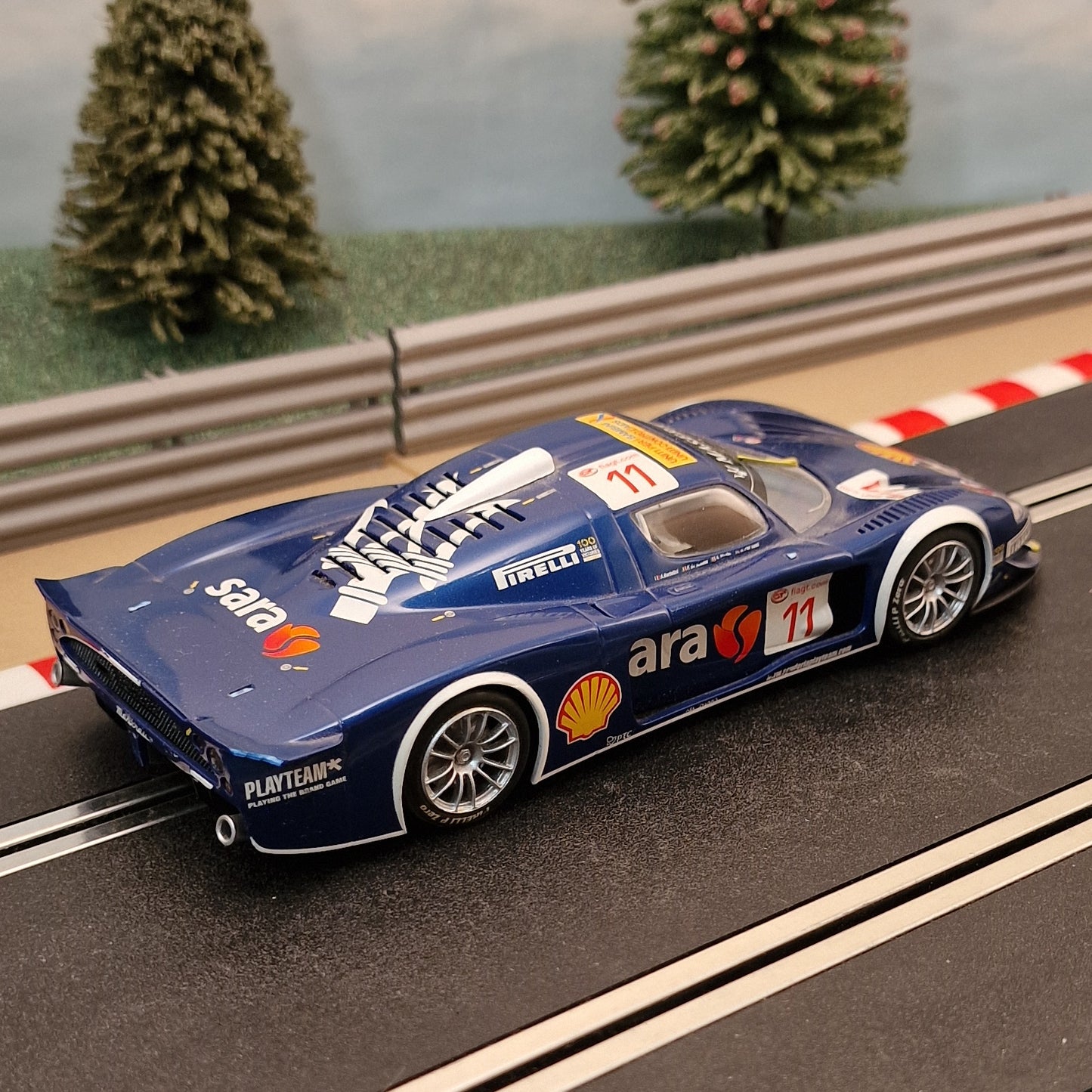 Scalextric C2904D Digital Car - Blue Maserati MC12 #11 *LIGHTS* #MS