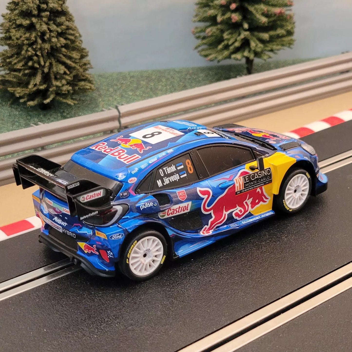 Coche Scalextric 1:32 - Aston Martin DBS rojo burdeos