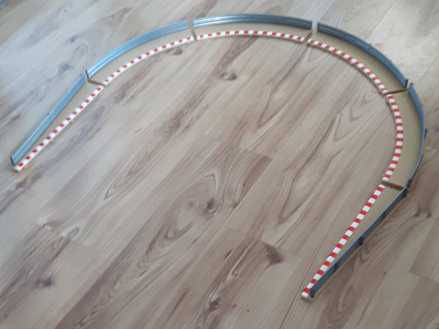 Scalextric Sport 1:32 Rad2 Borders & Barriers C8228 C8233 4 Outer, 2 Lead-In