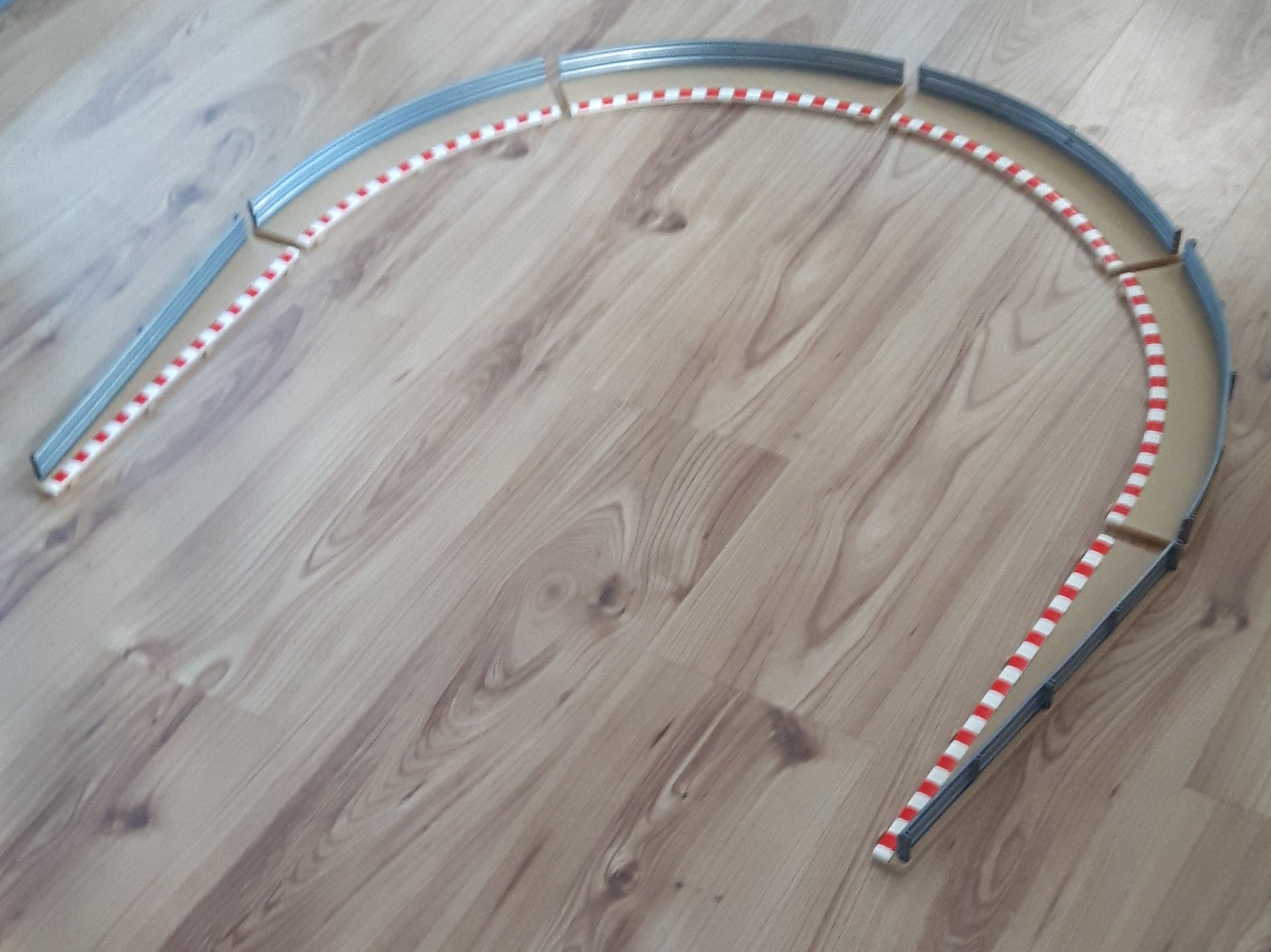 Scalextric Sport 1:32 Rad2 Borders & Barriers C8228 C8233 4 Outer, 2 Lead-In