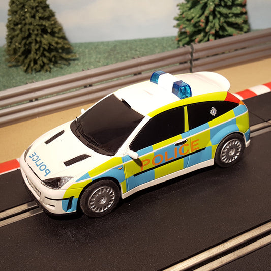 Scalextric 1:32 Car - C2488 Ford Focus Police Car *FLASHING LIGHTS & SIREN* #E
