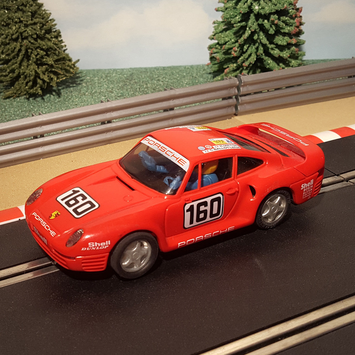 Scalextric 1:32 Car - C449 Red Porsche 959 #160 *LIGHTS*