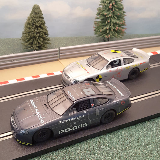 Scalextric 1:32 Pair of Cars - Ford Taurus Test Track Car & Robo Racer