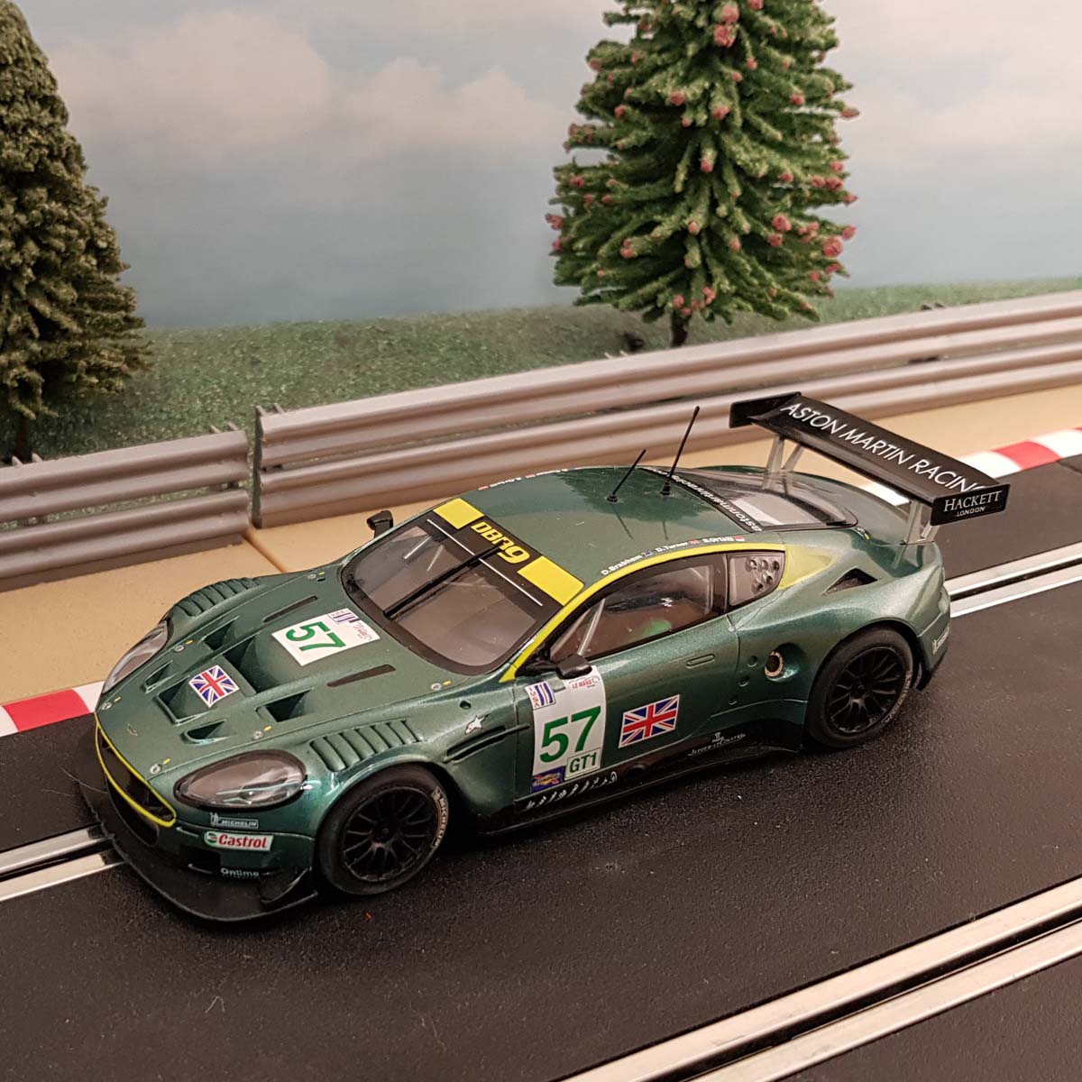 Scalextric C2644D Aston Martin DBR9 #57 - Digital *LIGHTS*