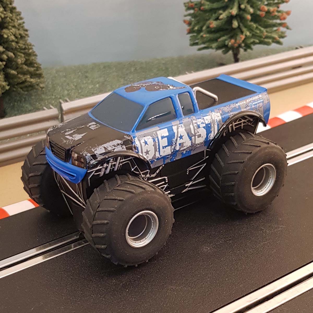 Scalextric 1:32 Car - Monster Truck BEAST