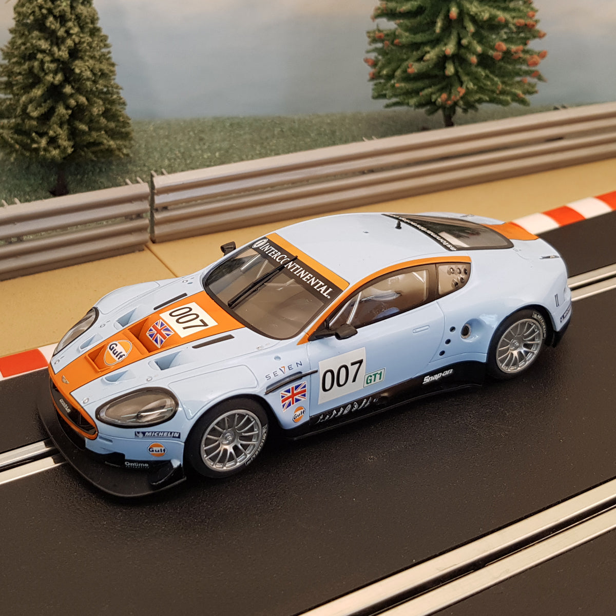 Scalextric C2960 Aston Martin DBR9 Gulf #007 *LIGHTS* #S