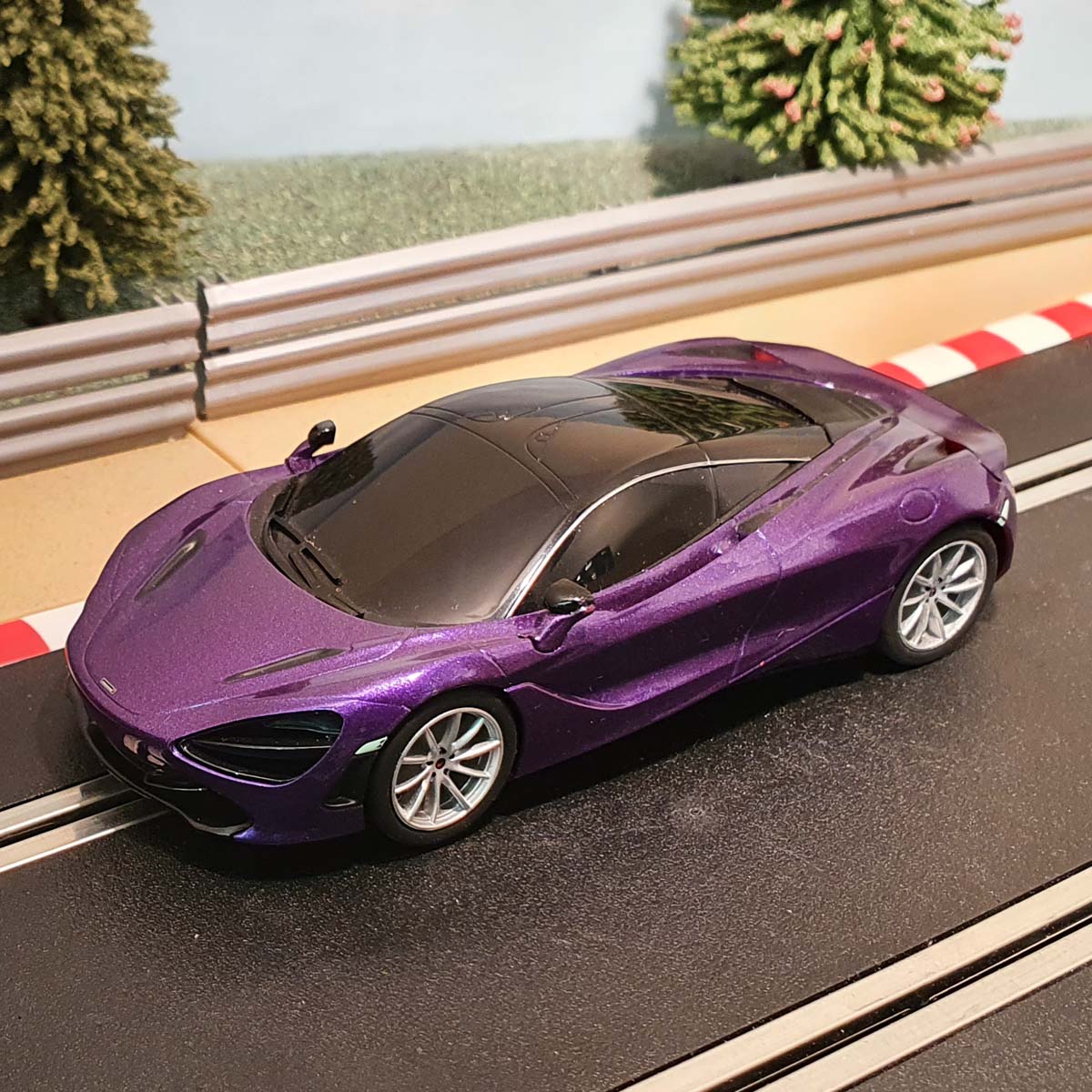 Scalextric 1:32 Car - Purple McLaren 720S *LIGHTS* #E