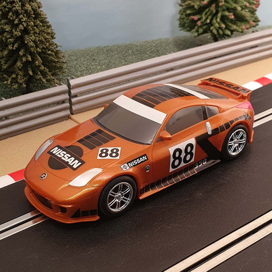 Coche de deriva Scalextric 1:32 - Nissan 350Z Bronce #88 #S