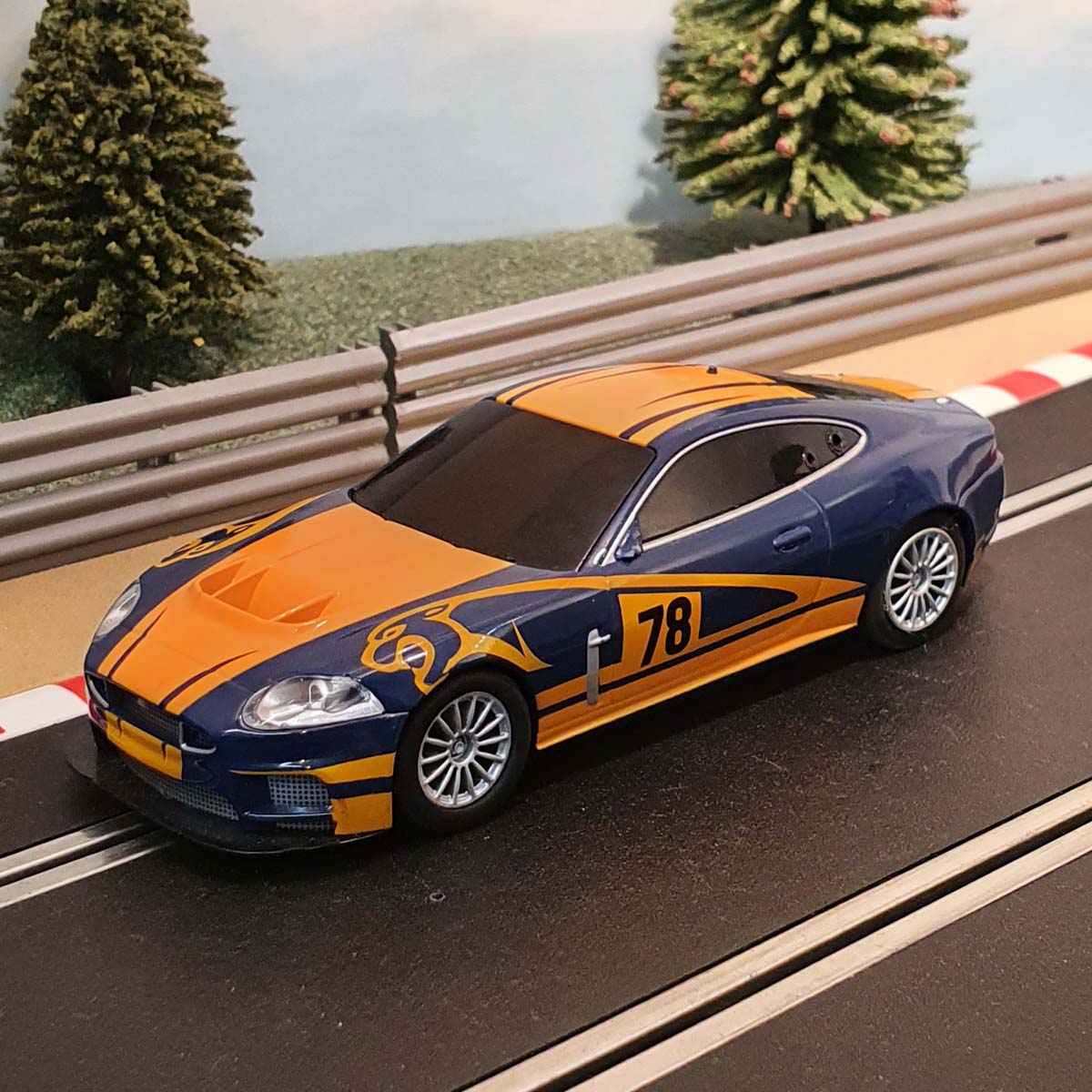 Coche Scalextric 1:32 - C3181 Naranja y Azul Jaguar XKR GT3 #78 #MS