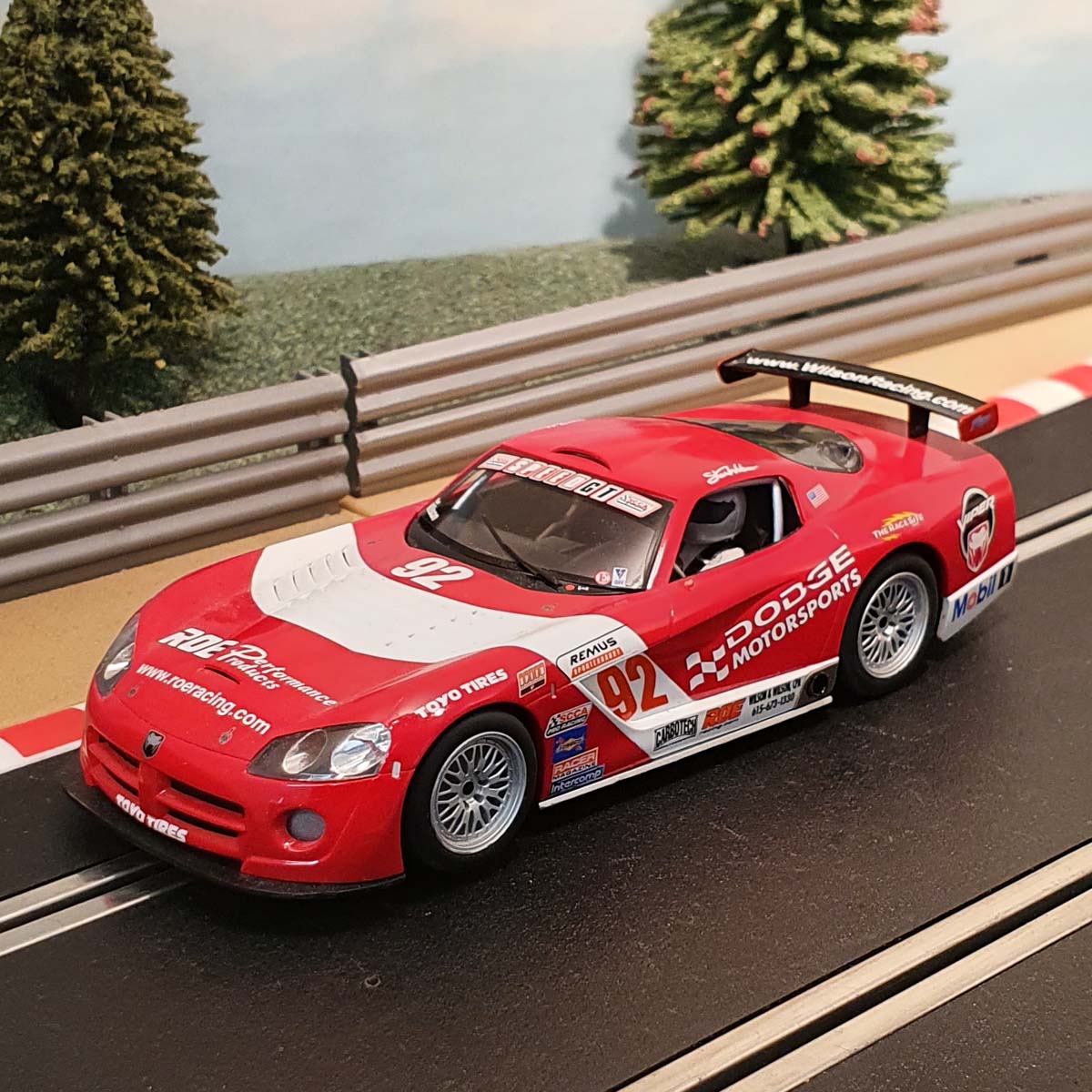 Scalextric 1:32 Car - C2691 Red Dodge Viper #92 *LIGHTS* #M