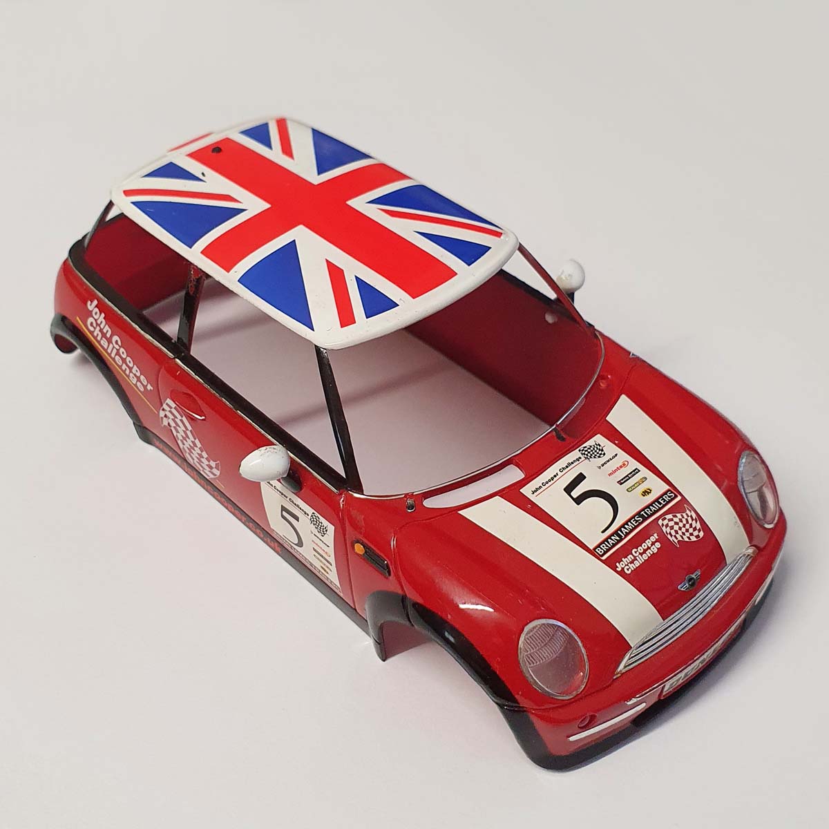 Scalextric 1:32 BMW Mini Cooper Red Shell - Union Jack Flag