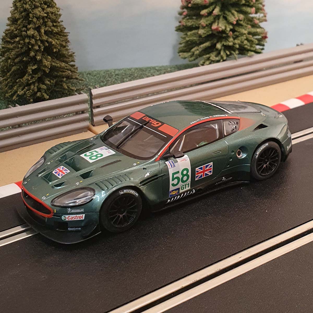 Scalextric 1:32 Digital Car - C2758D Aston Martin DBR9 #58 *LIGHTS* #S