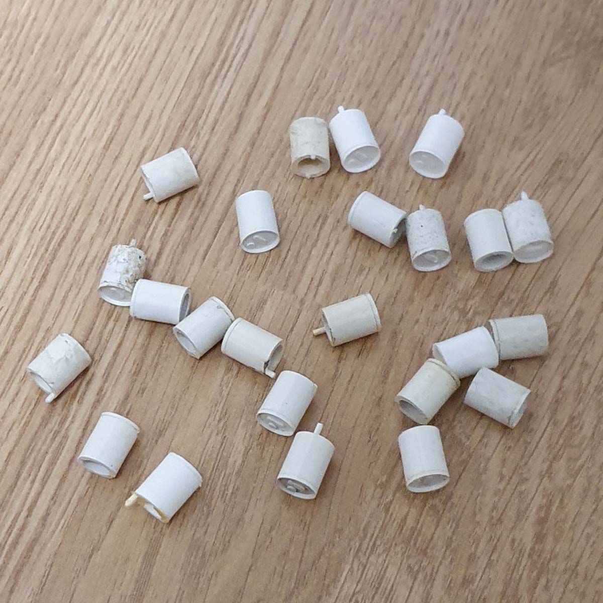 Scalextric 1:32 White Oil Drum A204 Obstacles x 24 - No Pins