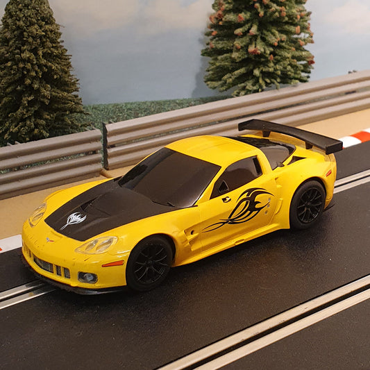 Scalextric 1:32 Car - Yellow Chevrolet Corvette C6R *LIGHTS* #MW