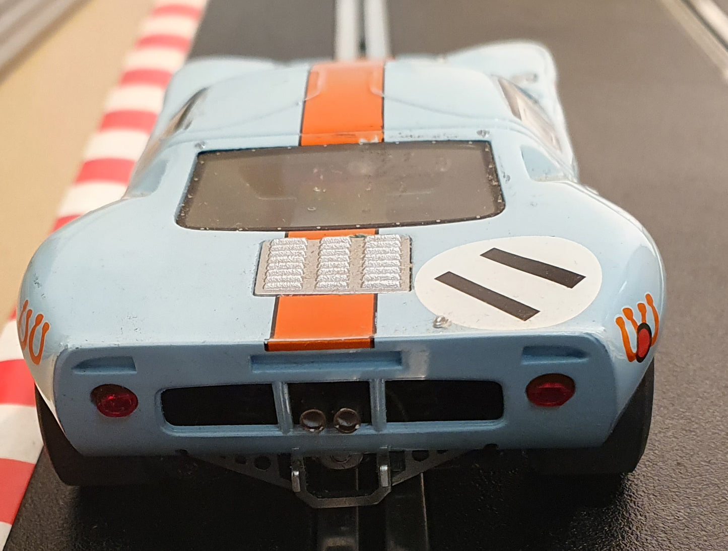 FLY 1:32 Coche de Slot - Ford GT-40 Le Mans - Muir / Oliver Nº 11