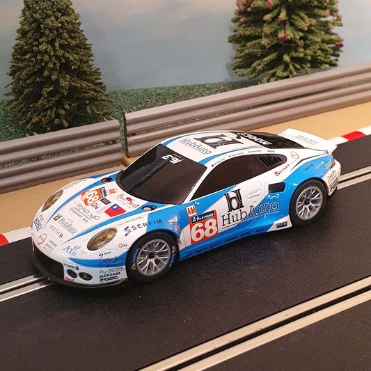 Coche Scalextric 1:32 - Azul y Blanco Porsche RSR 911 Le Mans #68 *LUCES* #MS