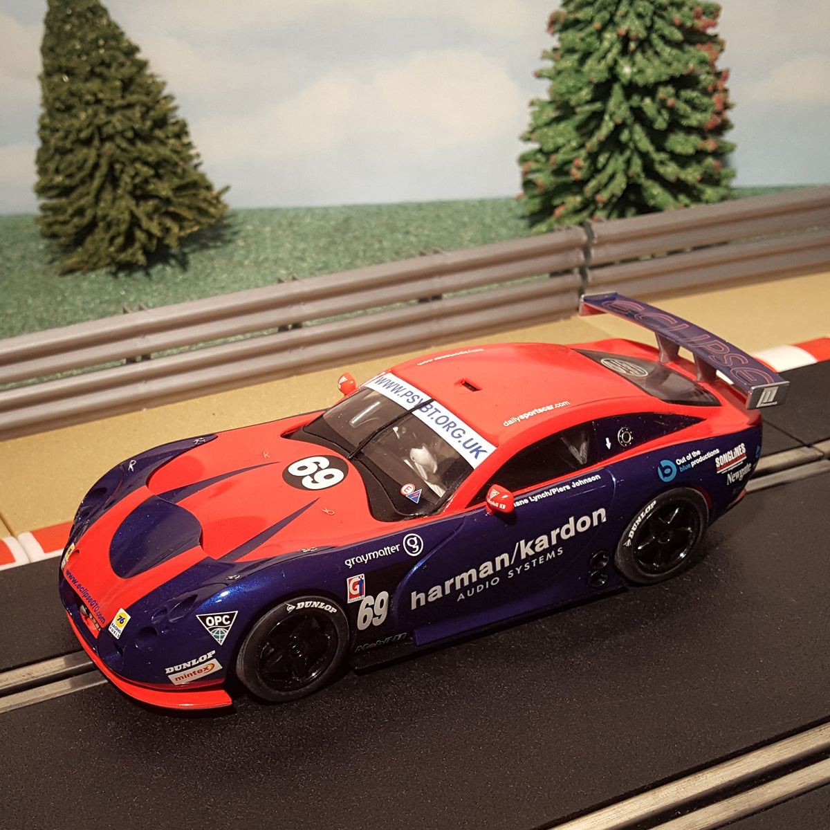 Scalextric Digital C2454A TVR Tuscan 400R Harman/Kardon #69 *LIGHTS* #E