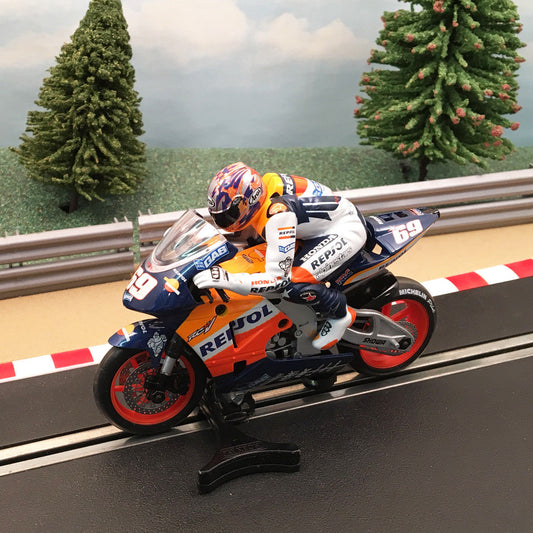 Scalextric 1:32 MotoGP Motorbike - C6016 Nicky Hayden Repsol Honda #69