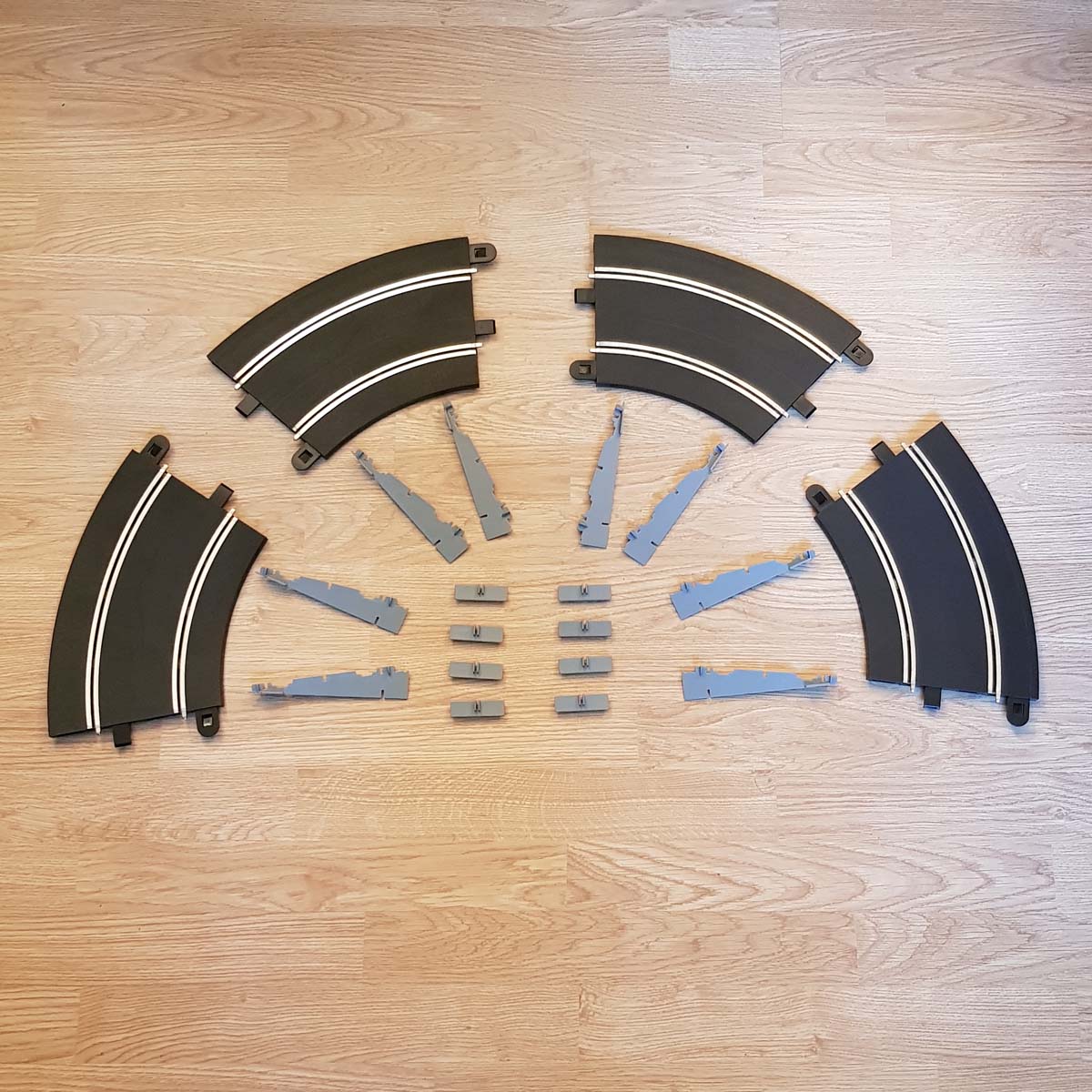 Scalextric Sport 1:32 Track - C8296 'CB' Rad2 45º Banked Curves x 4 & 8 Supports - Action Slot Racing