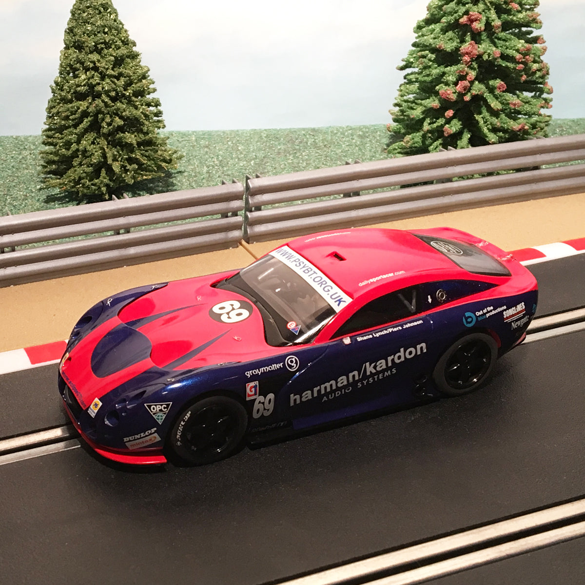 Scalextric 1:32 Car - C2454A TVR Tuscan T400R Harman Kardon #69 *LIGHTS* #SG