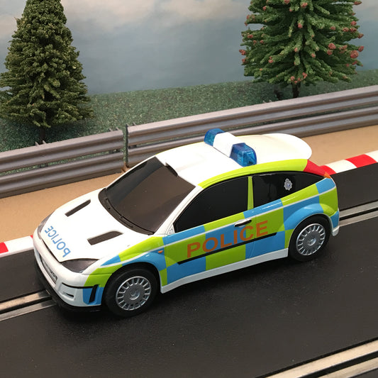 Scalextric 1:32 Car - C2488 Ford Focus Police Car *FLASHING LIGHTS & SIREN* #MW