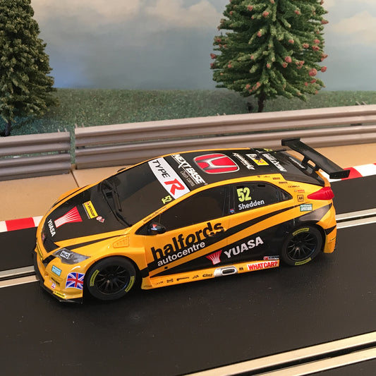 Scalextric 1:32 Car - Honda Civic Halfords #52 Shedden