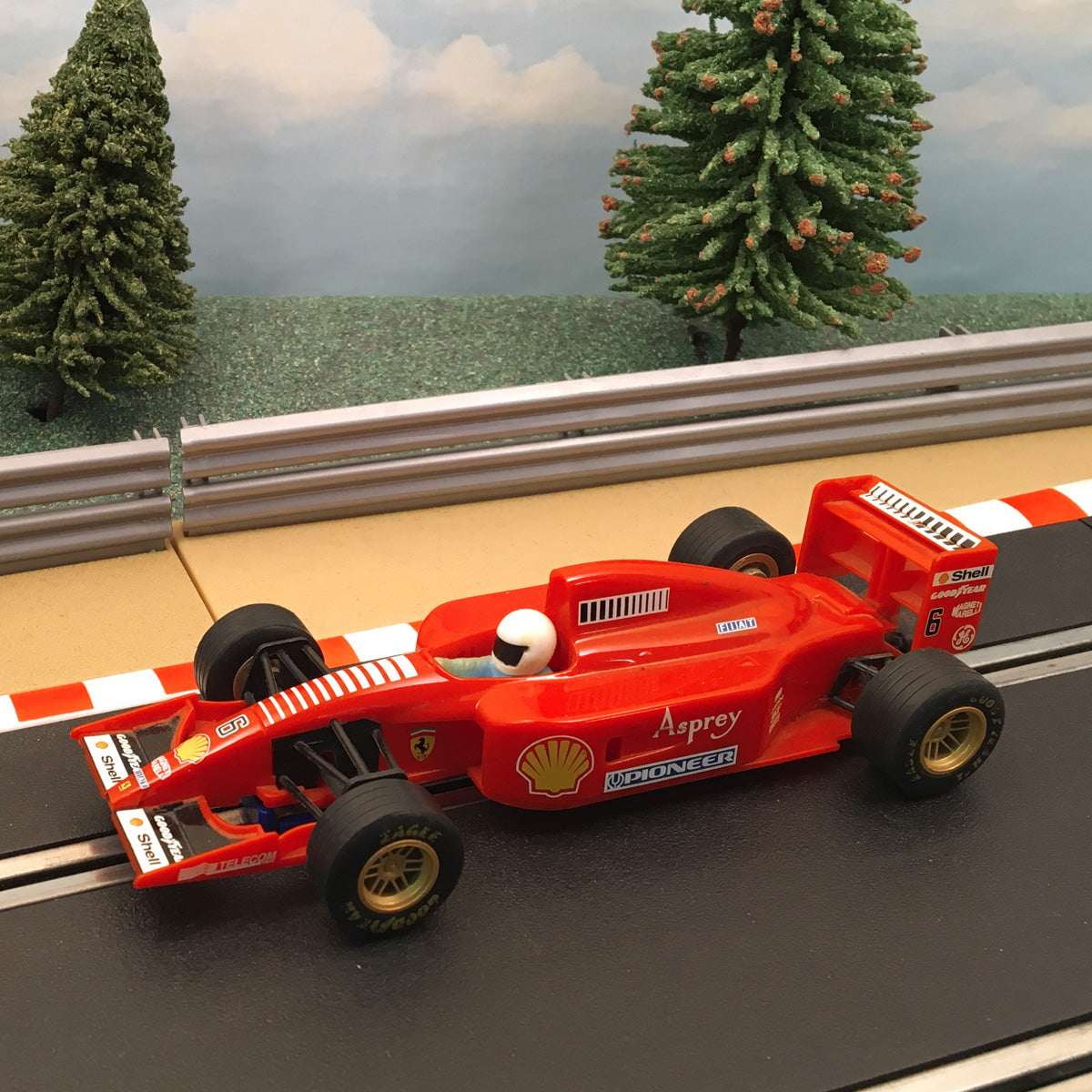 Scalextric 1:32 Car - F1 Formula One - Ferrari Shell Asprey #6