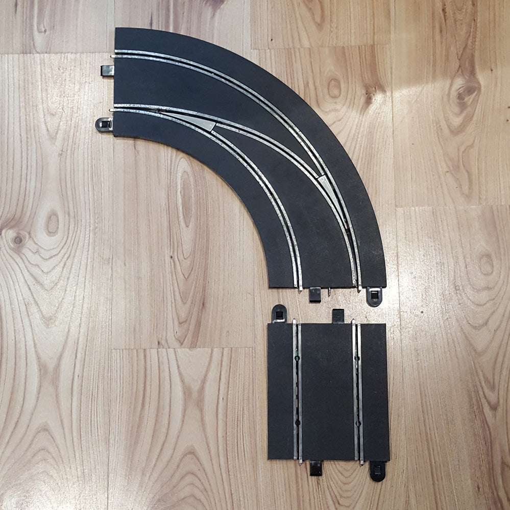 Scalextric Digital 1:32 Track C7007 Lane Changing Curve - Left Hand Out to In #A