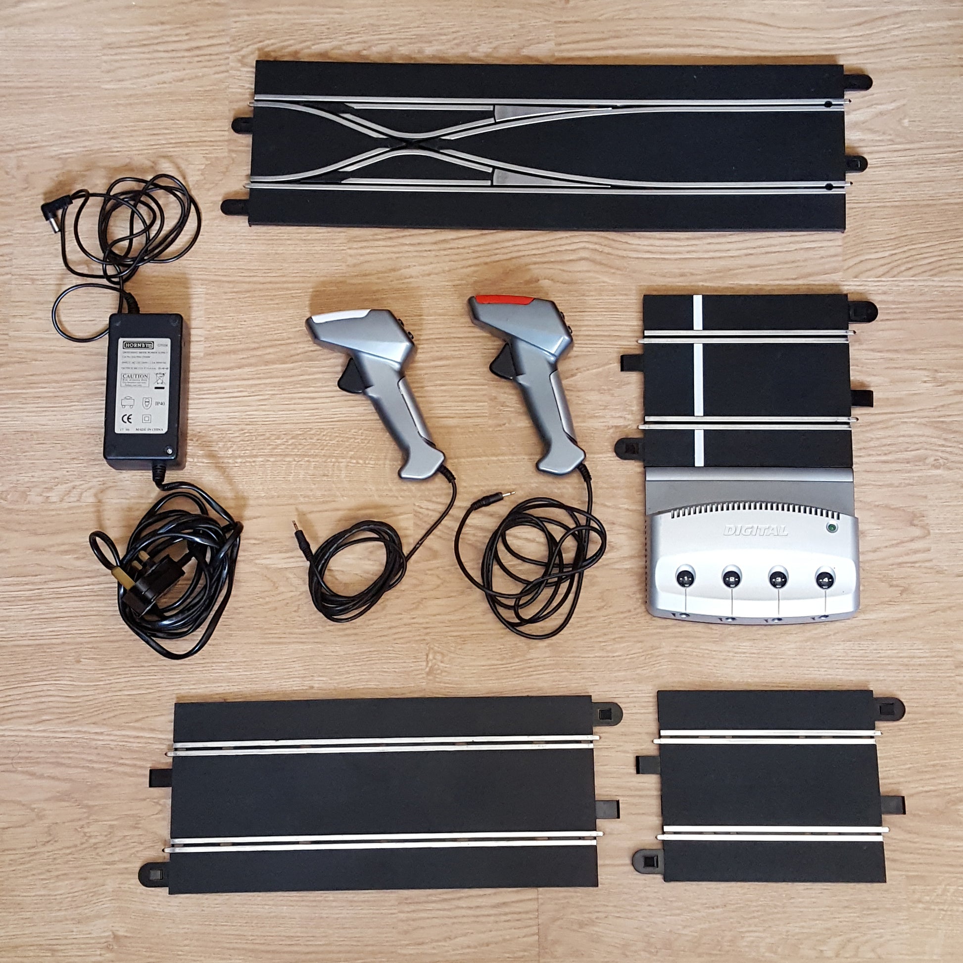 Scalextric 1:32 Digital Conversion Kit C7040 / C7056 ( incl C7036 ) Track #E