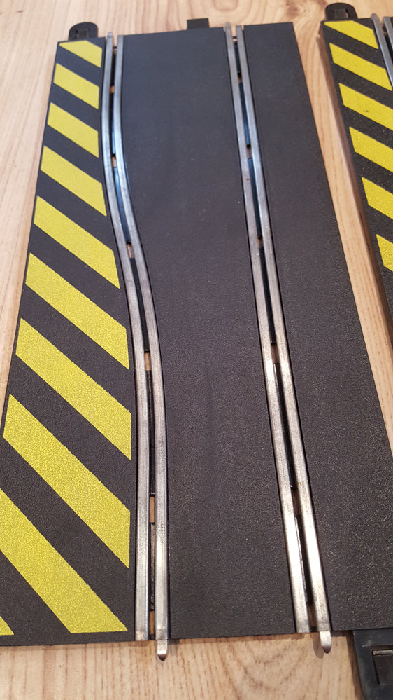 Scalextric Sport 1:32 Track - C8246 Hatched Chicane, Ramp & Borders #A