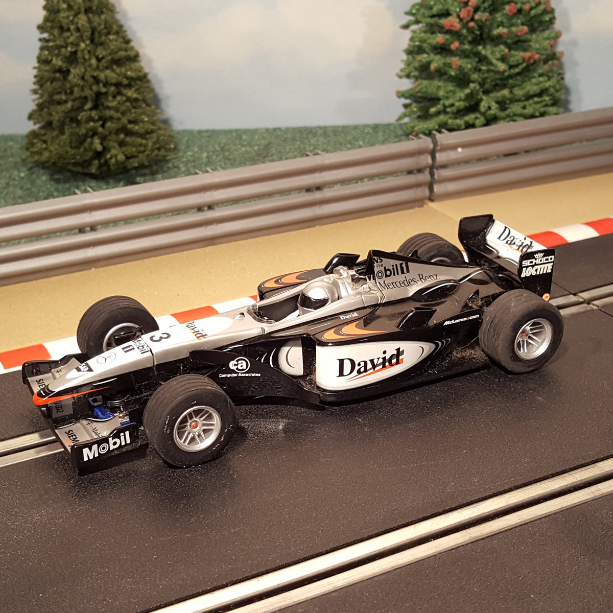 Scalextric C2415 F1 Mercedes Benz McLaren MP4-16 David #3 #MI