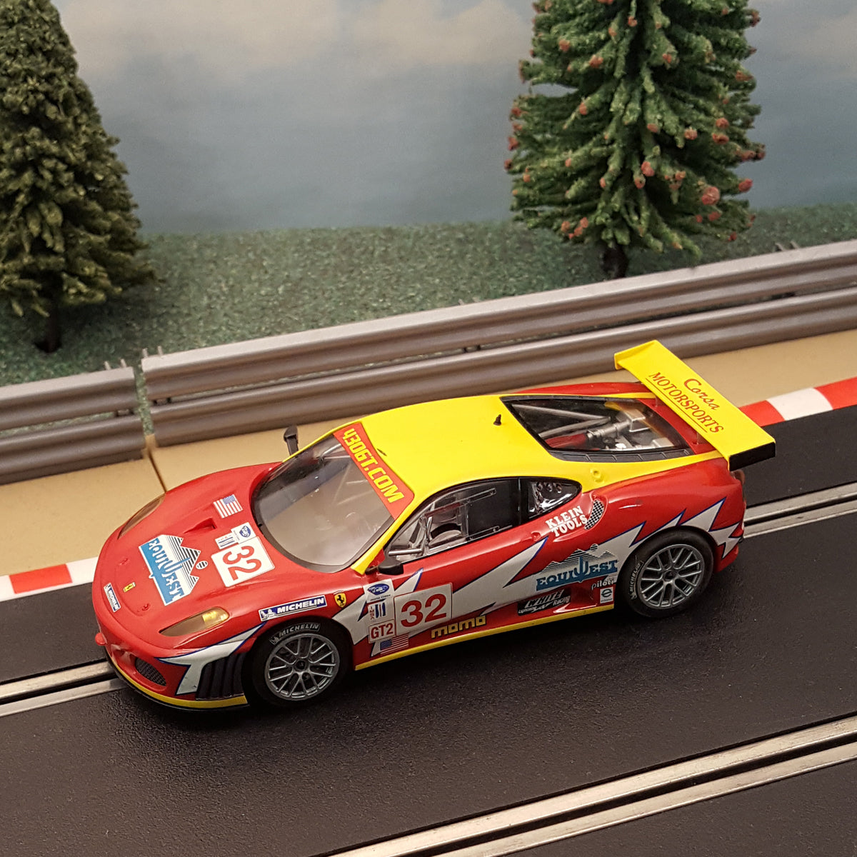 Scalextric 1:32 Car - C2902 Ferrari F430 GT #32 Equiwest *LIGHTS* #E