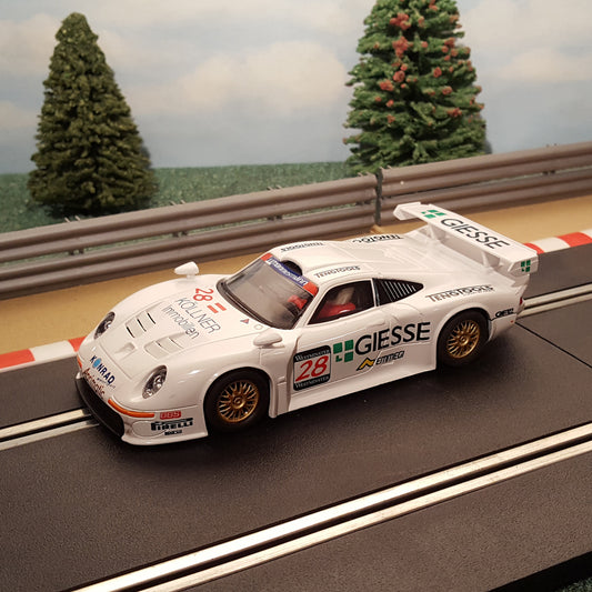 Coche Scalextric 1:32 - C2089 Porsche 911 GT1 Giesse #28