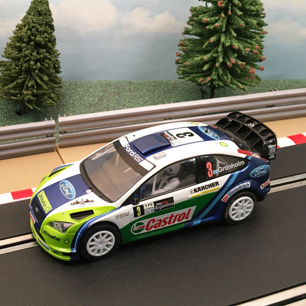 Scalextric 1:32 Car - C2802 Ford Focus 4WD WRC 2006 #3 Gronholm *LIGHTS* #MW