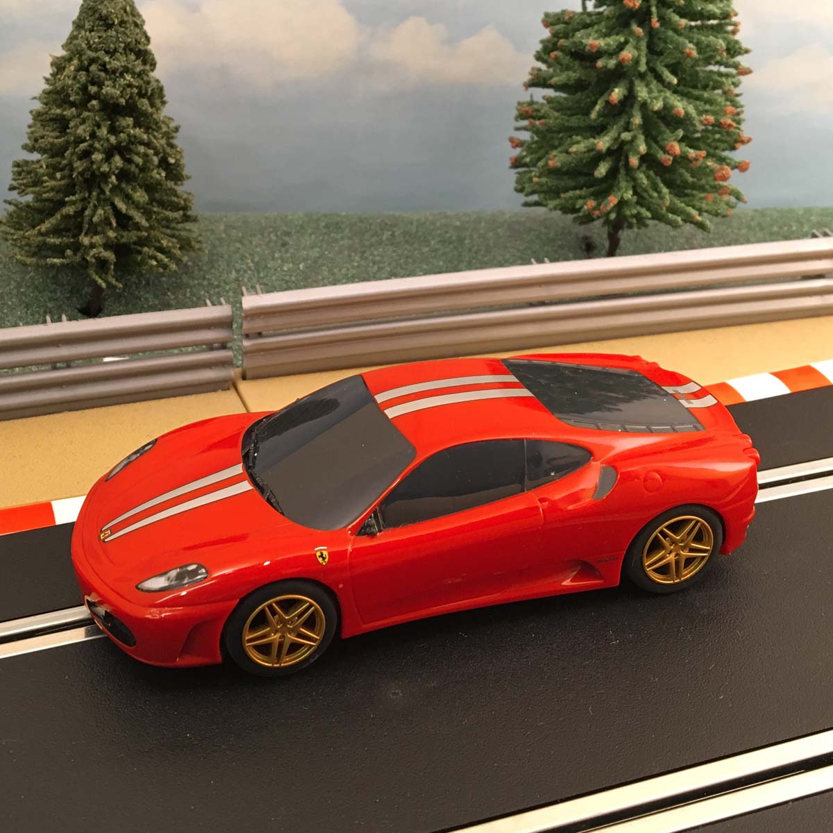 Scalextric C3039 Ferrari F430 - Red & 2 Silver Stripes #M