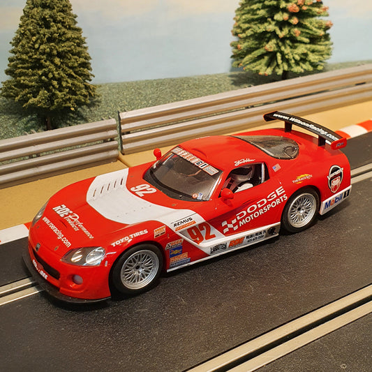 Scalextric 1:32 Digital Car - C2691D Red Dodge Viper #92 *LIGHTS* #GW