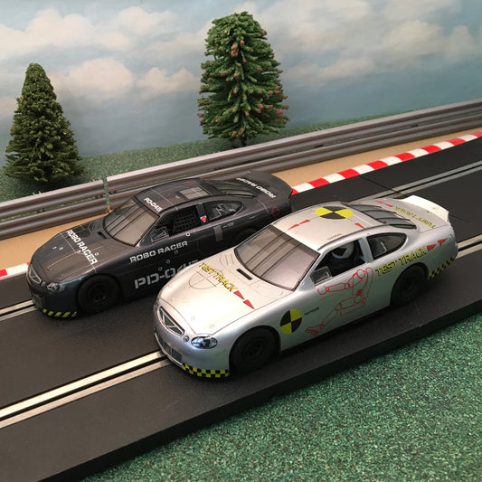 Scalextric 1:32 Pair of Cars - Ford Taurus Test Track Car & Robo Racer #S