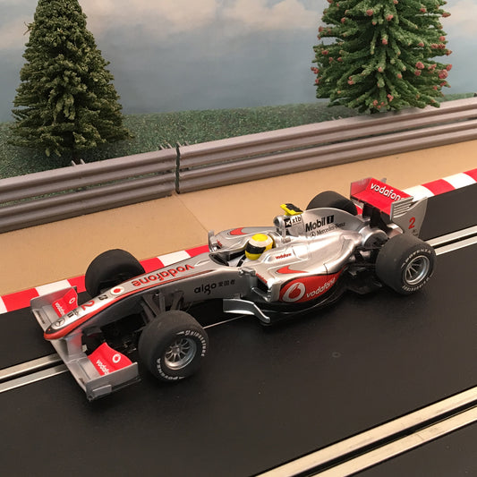 Scalextric C3043 McLaren Mercedes MP4 - 24 F1 Vodafone #2 #E